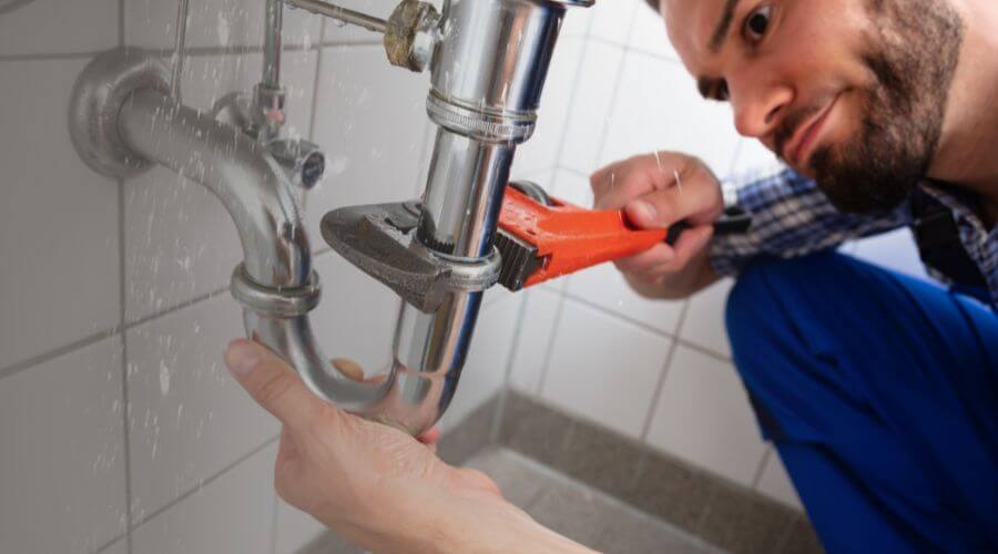 Emergency toilet repair in Alcova, WY